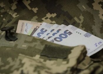 Військовим дозволили вирішувати, хто отримуватиме за них виплати у разі полону