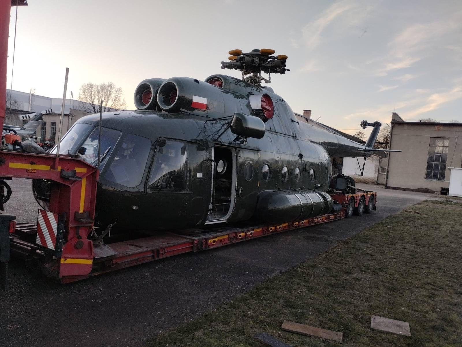 Poljska isporučila tri helikoptera u Ukrajinu Foto Vasil Bodnar
