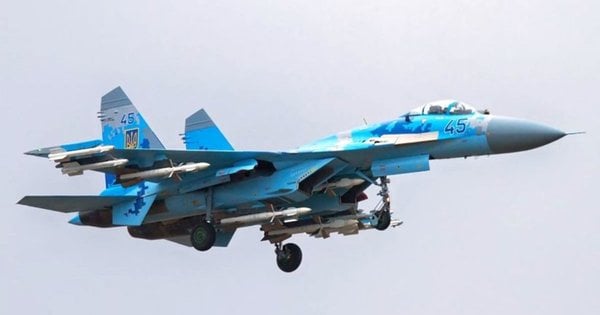 Повітряні сили спростували інформацію про взяття в полон в Курську льотчика з України