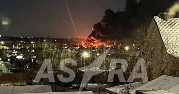 У російському Орлі безпілотники знову атакували нафтобазу