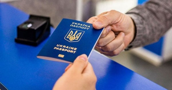 Українським чоловікам у Польщі надходять фальшиві повістки з погрозами