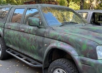 Військові допомагали ухилянтам виїхати за кордон, а на отримані гроші купили авто для служби