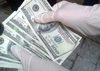 У Львові поліцейський за 6000 доларів обіцяв закрити справу про розшук ухилянта