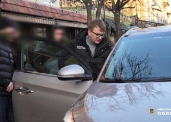 В Одесі викрили військових на вимаганні хабарів за переведення у тилові підрозділи