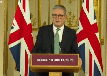 Велика Британія надасть Україні 2 млрд доларів на закупівлю ракет ППО