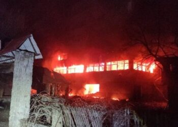 Росіяни масовано атакували Харків дронами, є руйнування та постраждалі