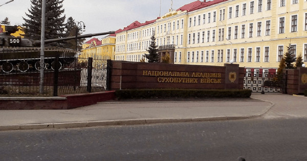 6. decembra bo v Lvivu ulica blokirana zaradi prometa. Junaki Maidana in Stryiska