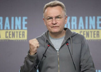 Andriy Sadovyi je pozval prebivalce, naj se združijo, da pripravijo hiše za zimo