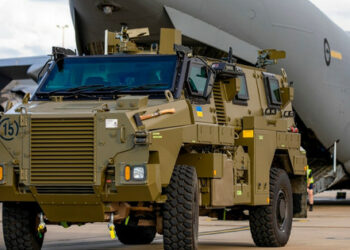 Avstralija bo Ukrajini zagotovila še 30 Bushmaster oklepnih vozil