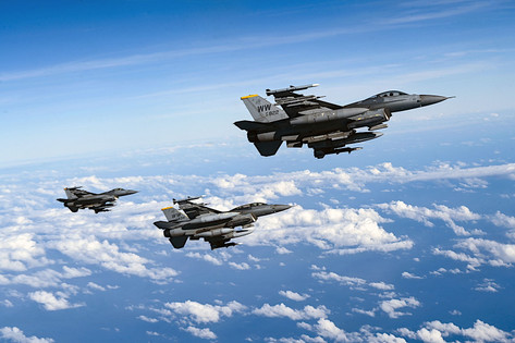 Dostava ameriških F-16 v Ukrajino bo trajalo dve do tri leta – mediji