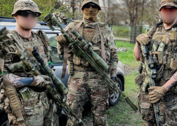 Dva Lviv padalca sta prejela ukaze za pogum.