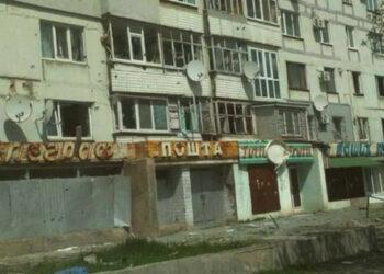 Dve osebi sta bili ubiti z ruskim obstreljenjem visokoraslih stavb v Zaporižiji