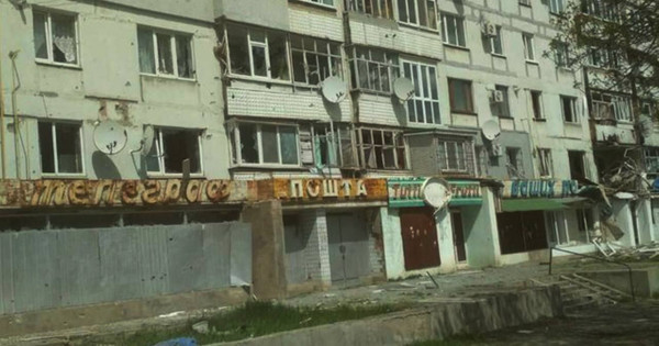 Dve osebi sta bili ubiti z ruskim obstreljenjem visokoraslih stavb v Zaporižiji