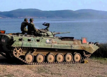 Grčija je začela prenašati veliko serije BMP-1 v Ukrajino