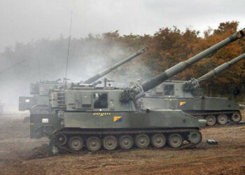 Italija na skrivaj predal Ukrajini M109L howitzer in MLRS jet sistemi