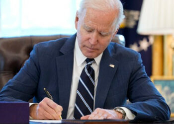 Joe Biden odobril 550 milijonov dolarjev vojaške pomoči Ukrajini