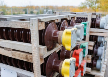 Litva ukrajini zagotovila opremo za popravilo električnih podstanice in plinovodov