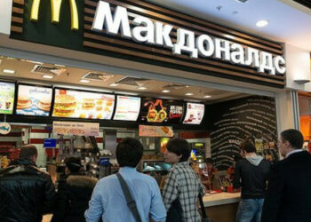McDonalds zapre vse svoje restavracije v Rusiji