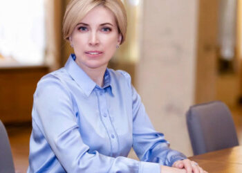 Na silo izgnani Ukrajinci bodo lahko v Ukrajino brez dokumentov