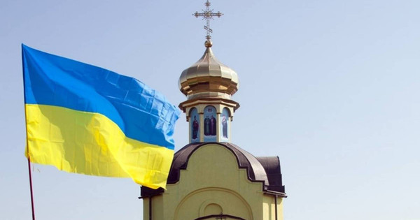 Namestniki mestnega sveta Ivano-Frankivsk zahtevajo od predsednika, naj prepove UOC-MP