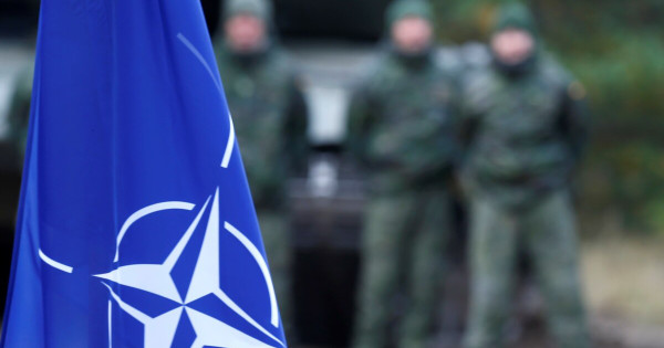 Nato je po zmagi v vojni z Rusijo pripravljen razmisliti o pristopu Ukrajine