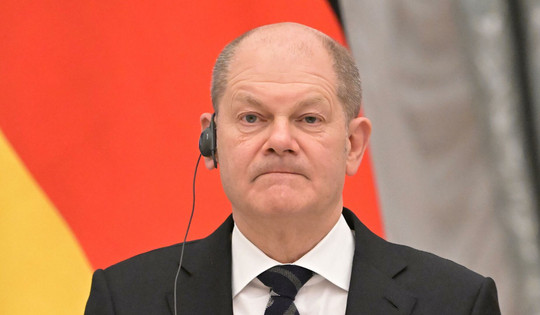 Nemški kancler je pojasnil razlog za zavrnitev dobave tankov Ukrajini