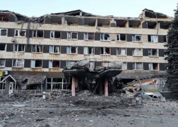 Oborožene sile Ukrajine iz sistemov HIMARS uničile poveljstvo Rusov v Krasny Luch