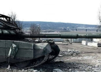 Oborožene sile Ukrajine so napadle Ruse v bližini Kijeva in uničile pet sovražnikovih tankov