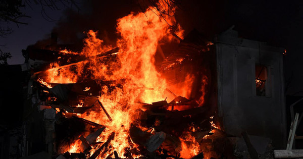 Okupator je začel raketni napad na bolnišnice in stanovanjske stavbe v Mykolaivu (foto)