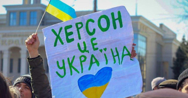 Okupatorji zahtevajo premestitev Kherson šol v ruske izobraževalne programe