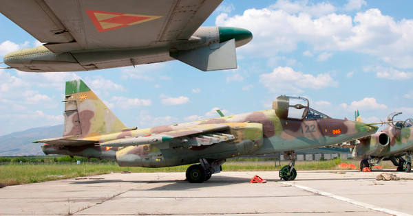 Op je potrdil prenos makedonskih napadnih letal Su-25 v Ukrajino