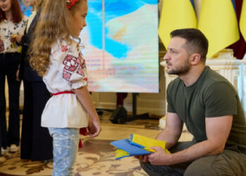 Osem ukrajinskih otrok je med vojno prejelo nagrade za junakinje (foto)