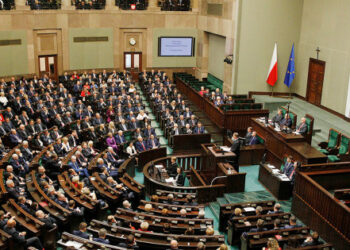 Poljska je EU in Nato pozvala k celoviti podpori Ukrajini