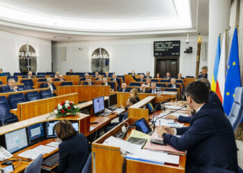 Poljski senat je ruske oblasti priznal kot teroristični režim.