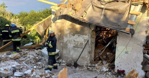 Rusi obstreljenih Nikopol iz Grad raket, tam so mrtvi in ranjeni