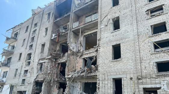 Rusi obstreljšo civilno infrastrukturo v Mykolaiv in Kherson, so žrtve