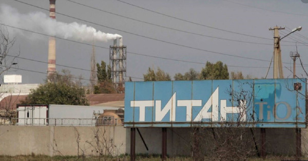 Rusi pripravljajo provokacijo v tovarni titana na okupiranem Krimu