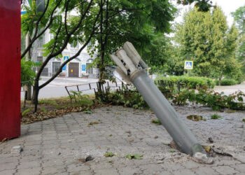 Rusi so še enkrat obstreljeli Bakhmuta, tam so mrtvi in ranjeni.