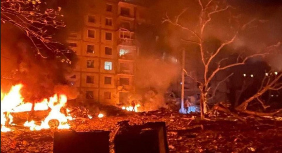 Rusi spet zadeli Zaporižjo, pri tem pa ubili 17 ljudi