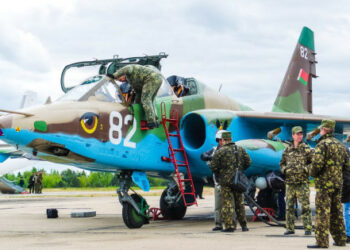 Rusija bo z jedrskim orožjem pretvorila beloruska napadalna letala Su-25