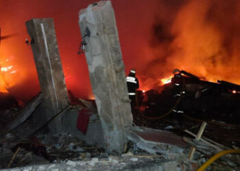 Rusija je začela obstreljevanje Kharkiva z bombami in raketami večje moči