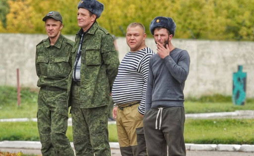 Rusija je začela težave hkrati z mobilizacijo in nabojev