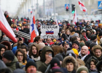 Rusija namerava naleteti na Belorusijo med protesti proti Lukašenku
