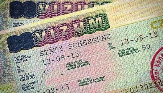 Schengenski vizum rusom ne zagotavlja vstopa v EU, pravi Borrell