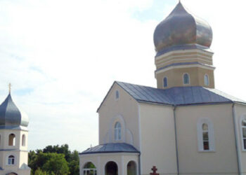 Še dve župniji UOC v regiji Lviv so opustili Moskovsko patriarhato