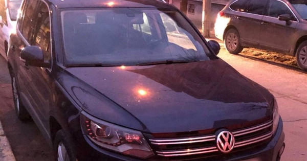Šest avtomobilov za oborožene sile Ukrajine je bilo zaplenjenih pijanim prebivalcem Bukovine na dan