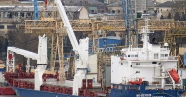 Sirska ladja z ukradenim ukrajinskim žitom je bila pridržana v Libanonu