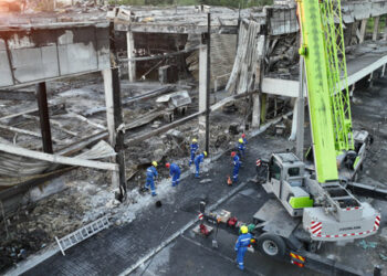 Število žrtev ruskega napada na nakupovalni center Kremenchug se je povečalo na 18