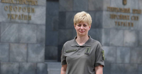 Tetiana Ostashchenko iz Lviva je postala prva ženska, ki je postala poveljnik v oboroženih silah Ukrajine
