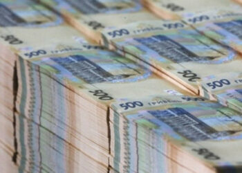 Tožilstvo je na vojsko preneslo 500 milijonov UAH z računov kmeta-sodelavke